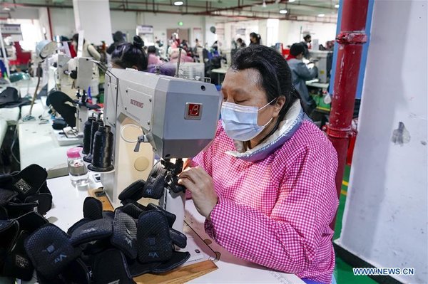 Production and Life Gradually Resume in Xiushan County, Chon